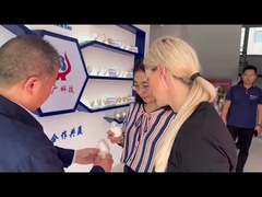 Thăm quan nhà máy